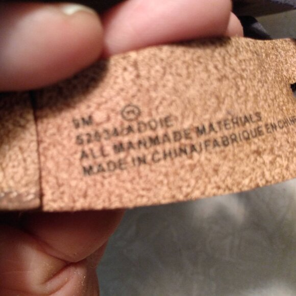 Maurices Strappy Flip Flop Sandals 9 - Picture 4 of 5